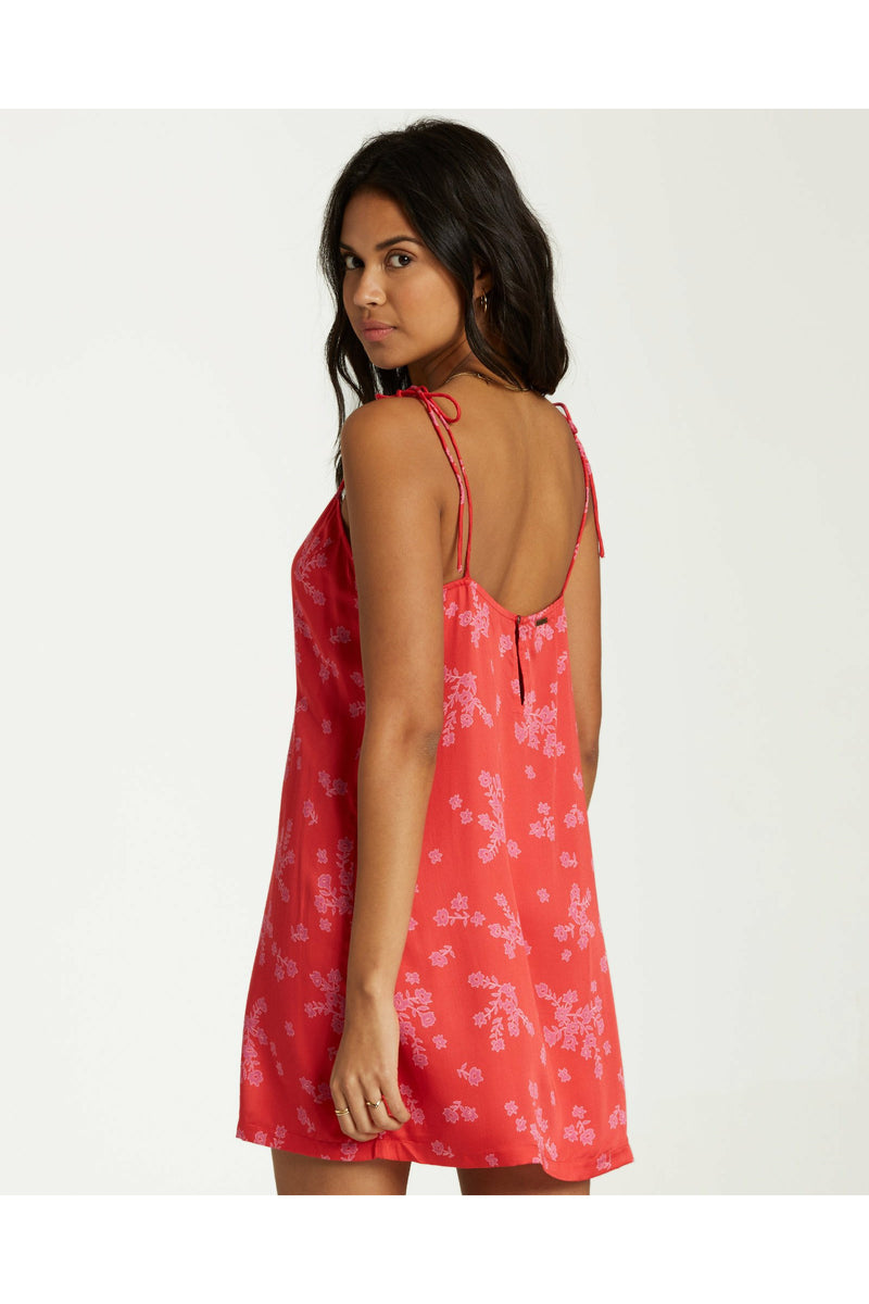 Billabong knotted heart shop dress